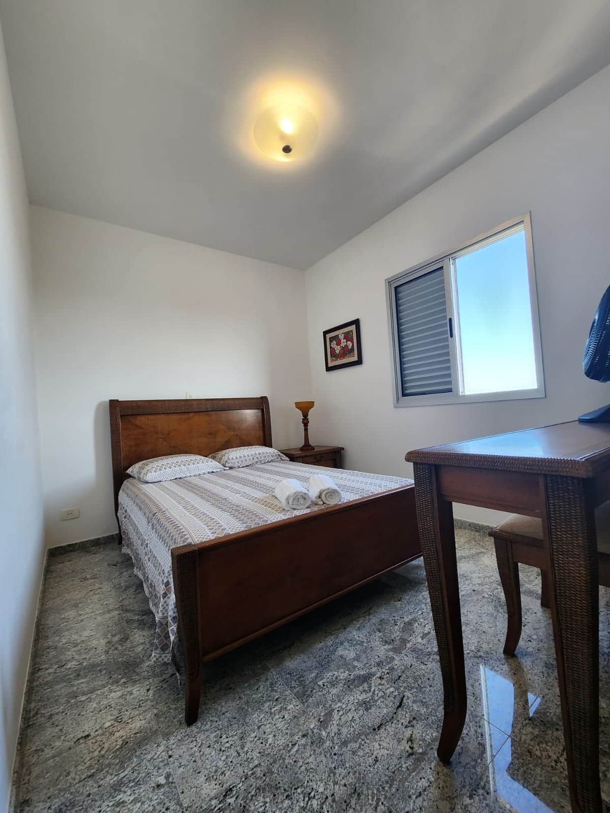 Suíte com cama de casal