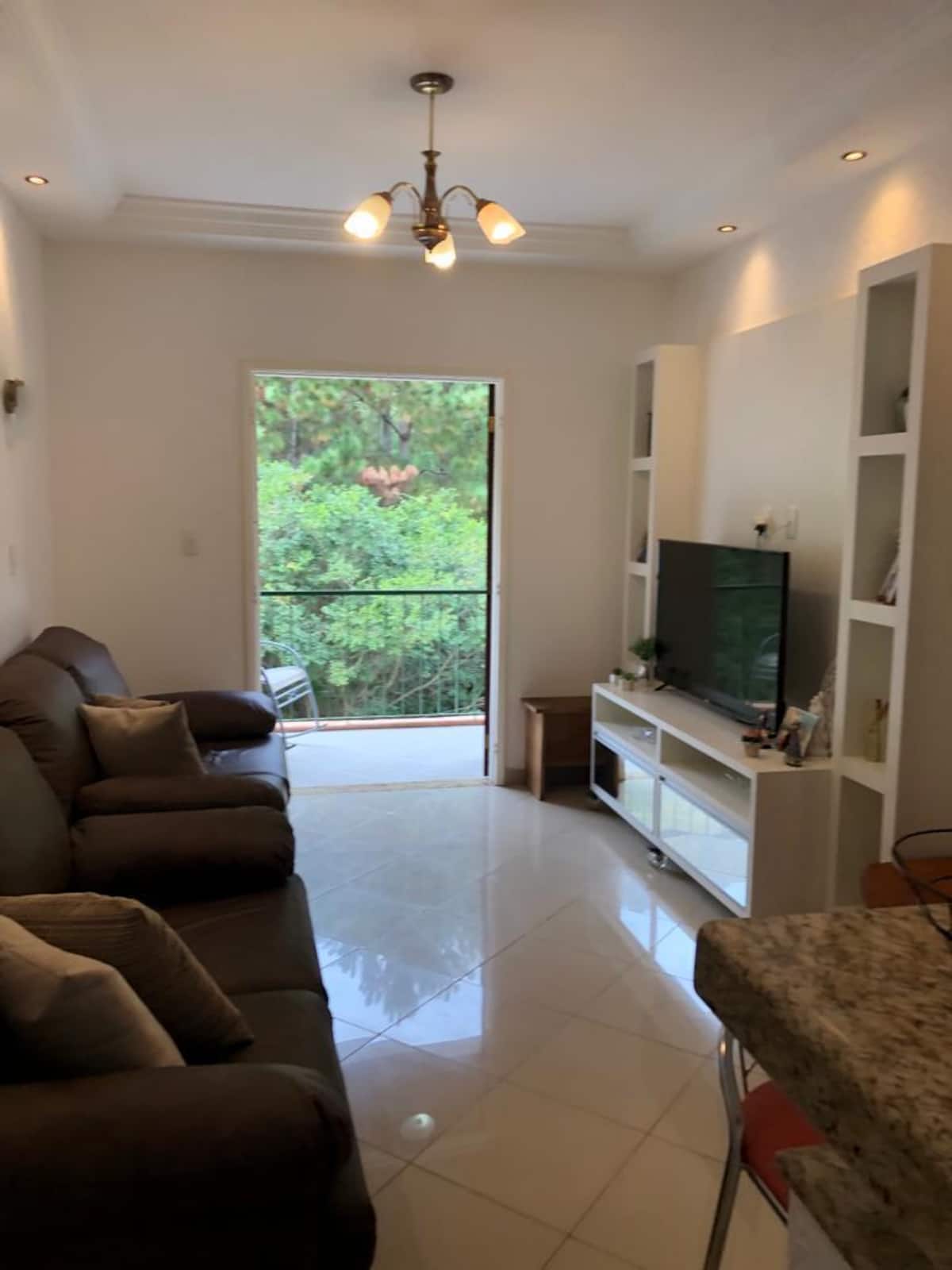 Sala com dois sofás-cama