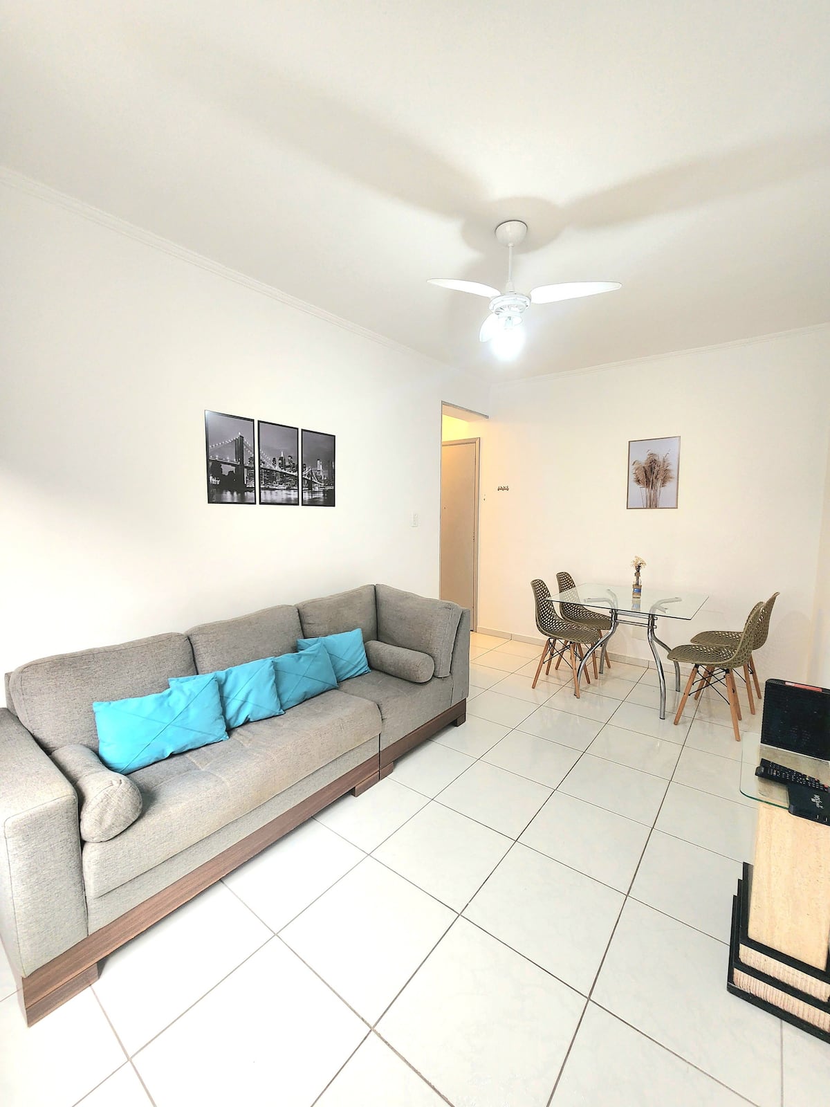 Apartamento a uma quadra da praia no Boqueirão